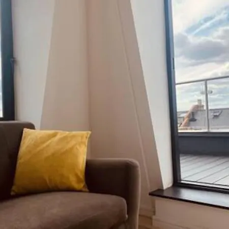 New 1 Bed City Flat With Terrace